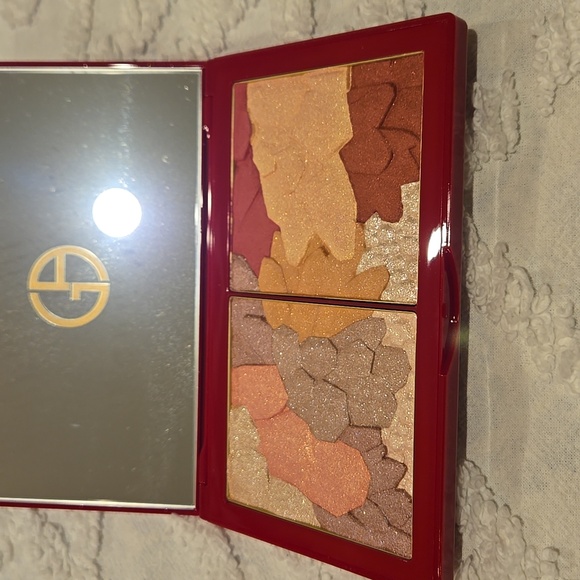 Giorgio Armani eyes to kill eccentrico pallete NEW in box - Picture 4 of 5